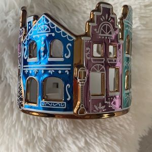 Bath and Body Land of Sweets Gingerbread village  ceramic candle holder.